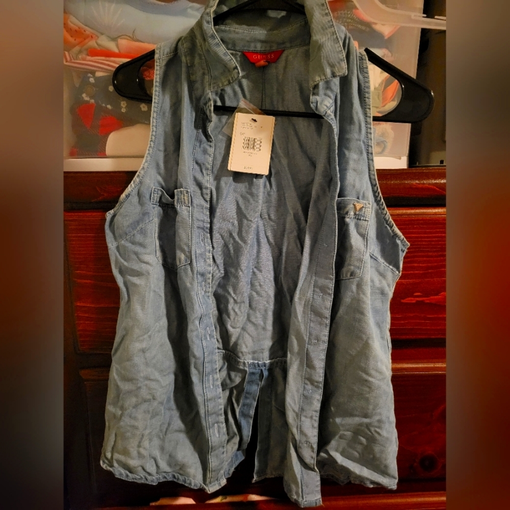 Guess shirt